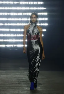 Kanye West and Bianca Censori Attend Fashion Show Featuring Ex - image 6