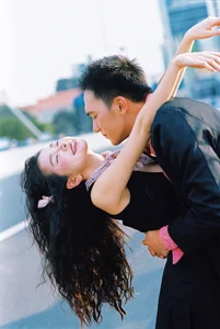 The Modern Love Story of Phuc Nhat Hoang and Yen Dan - image 6