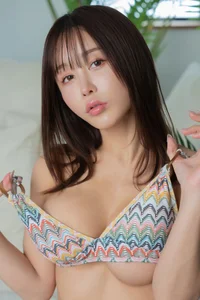 Ikumi (193iKkyu3) Winter Bikini Collection: A Stunning Fantia Exclusive Showcase - image 10