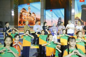 Artistic Grandeur: Hundreds of Artists Prepare for 'Echoes of Victory' TV Broadcast - image 21