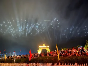 Artistic Grandeur: Hundreds of Artists Prepare for 'Echoes of Victory' TV Broadcast - image 0