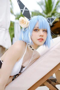 Coser PingPing Stunning Gascogne Bikini Cosplay from Azur Lane (16 Photos) - image 1