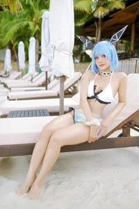 Coser PingPing Stunning Gascogne Bikini Cosplay from Azur Lane (16 Photos) - image 4