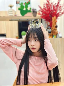 Ly Hai’s Daughter Captivates Fans as the Perfect 'Mini-Me' Version of Her Mother - image 3