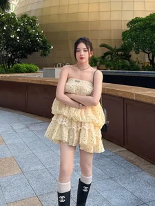 DJ Mie Captivates Fans with Elegant and Chic Autumn Fashion Style - image 5