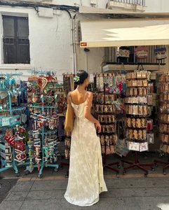 Quiet Luxury Fashion: The Elegant Dress Style That Needs No Logos or Expensive Jewelry - image 3