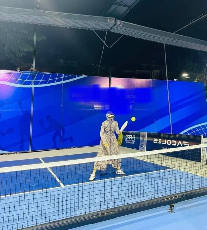 Viral Pickleball Fashion: How an Unconventional Outfit Sparked a Global Trend