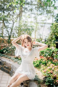 Stunning Gallery: The Captivating Beauty of Korean Model So Hee - image 15