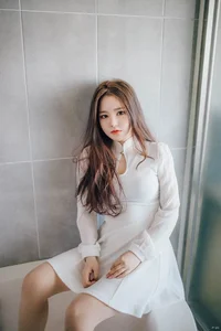 Stunning Gallery: The Captivating Beauty of Korean Model So Hee - image 10