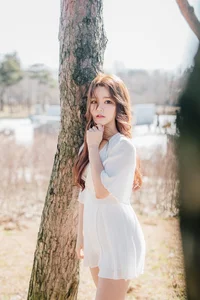 Stunning Gallery: The Captivating Beauty of Korean Model So Hee - image 17
