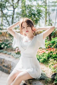 Stunning Gallery: The Captivating Beauty of Korean Model So Hee - image 12