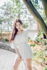 Stunning Gallery: The Captivating Beauty of Korean Model So Hee - image 18
