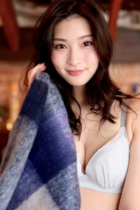 Exploring the Career and Elegant Style of Japanese Model Honjo Suzu - image 32