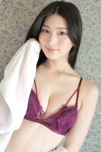 Exploring the Career and Elegant Style of Japanese Model Honjo Suzu - image 13