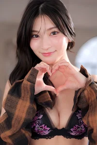 Exploring the Career and Elegant Style of Japanese Model Honjo Suzu - image 34