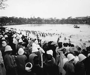 Historic Duck Racing at Hoan Kiem Lake Hanoi (1905-1906) - image 3