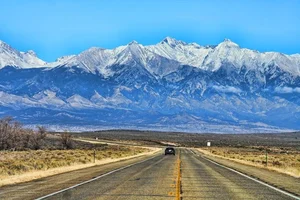 Witness the Majesty: A Visual Journey Through North America's Greatest Mountains - image 1