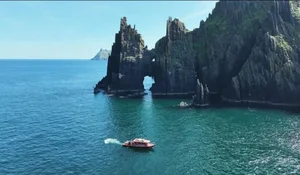 Off-Grid Living: Couple Abandons Modern Comforts for Remote Island Life - image 5