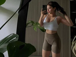 Stunning Ha Tinh Fitness Influencer Makes Waves with Bold Bikini Photoshoot - image 2