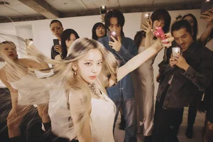 Le Sserafim Showcases Stunning Visuals and Modeling Skills - image 16