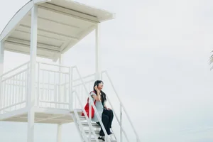 Discover the Trendy Korean-Style White Hut in Bai Chay, Ha Long - image 2