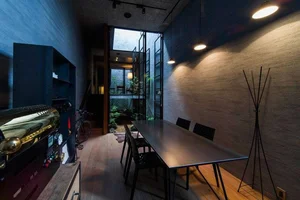 Innovative Design: How Windowless Tube Houses Stay Bright and Airy - image 9