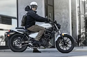 Top 10 Best Touring Motorcycles for Ultimate Long-Distance Road Trips - image 2