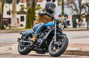 Top 10 Best Touring Motorcycles for Ultimate Long-Distance Road Trips - image 3