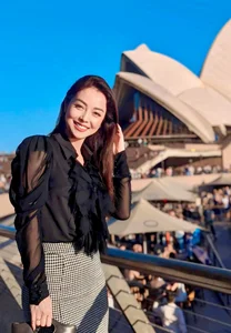 Vietnamese Celebrity News: Viet Anh, Jennifer Pham, and V-Biz Stars - image 9