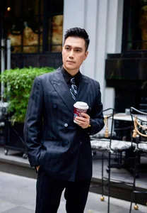 Vietnamese Celebrity News: Viet Anh, Jennifer Pham, and V-Biz Stars - image 12