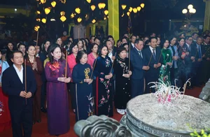 Hai Ba Trung Temple Festival Honors Vietnam's Heroic History with 'Echoes of Me Linh' 3D Mapping Show - image 2