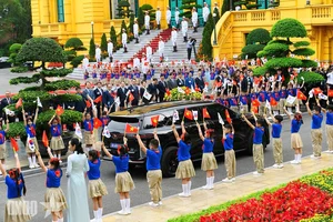 General Secretary and President To Lam Hosts Official Welcome Ceremony for South Korean President - image 2