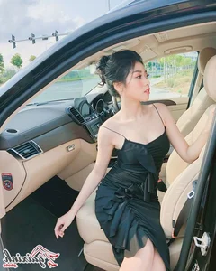 Thai Ngoc San: Celebrating Long Hair Beauty and Elegant Photography - image 4