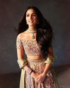 Radhika Merchant's Spectacular Bridal Fashion at the $600 Million Ambani Wedding - image 5