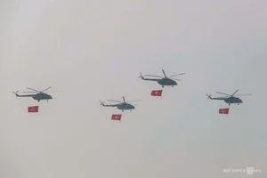 Spectacular Helicopter Flag-Carrying Rehearsals Over Dong Nai and Ho Chi Minh City - image 9