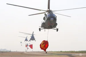 Spectacular Helicopter Flag-Carrying Rehearsals Over Dong Nai and Ho Chi Minh City - image 2