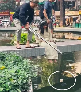The Hilarious Mishaps of Tet Ao Dai Photoshoots in Vietnam - image 1