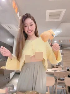 Taiwanese Streamer Ta Huu Tam Sparks Controversy Over Daring Fashion Choices - image 7