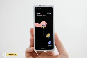 Student Transforms Original Galaxy Z Fold into a Mini Smartphone with Exclusive Features - image 2