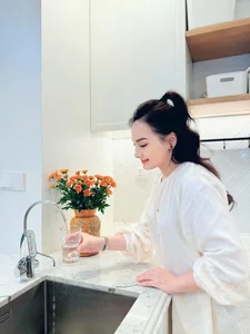 Inside the Modern and Luxurious New Home of Actress Bao Thanh - image 9