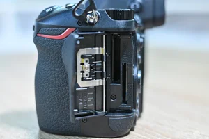 Nikon Z6 III Launched: Next-Gen Mirrorless Camera Features and Pricing - image 2