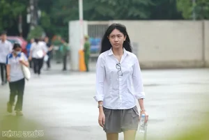 Hanoi Students Show Confidence Ahead of Competitive 10th-Grade Entrance Exams - image 16