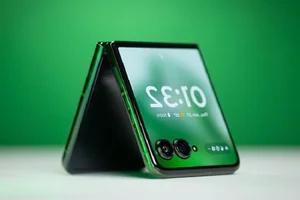 Motorola Razr 60 and Razr 60 Ultra Leaked Designs: Are They Worth the Hype? - image 9