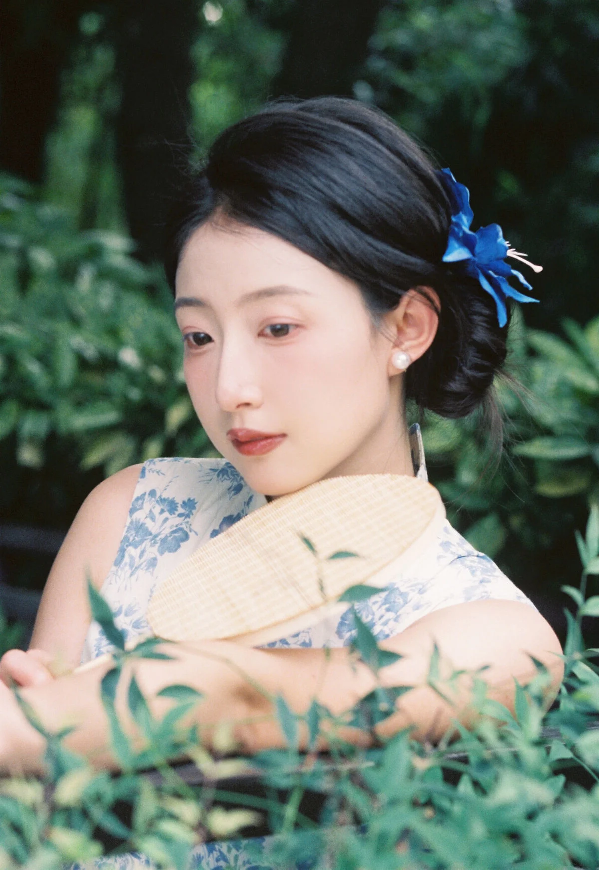 Elegant Portraiture and Artistic Photography Featuring Xiao Wei Xiao Wei in YiTuYu Vol.9882