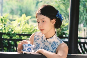 Elegant Portraiture and Artistic Photography Featuring Xiao Wei Xiao Wei in YiTuYu Vol.9882 - image 3