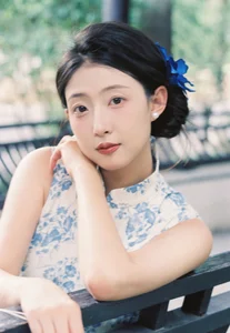 Elegant Portraiture and Artistic Photography Featuring Xiao Wei Xiao Wei in YiTuYu Vol.9882 - image 6