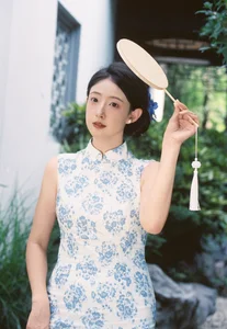 Elegant Portraiture and Artistic Photography Featuring Xiao Wei Xiao Wei in YiTuYu Vol.9882 - image 16