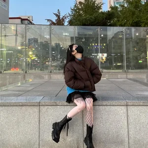Han So Hee's Dark Fashion Guide: Chic, Youthful, and Sophisticated - image 8
