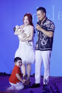 A Star-Studded Celebration: Celebrities Attend Actor Chi Bao’s Daughter's One-Month Party - image 3