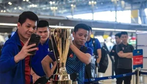 Emotional Homecoming: Xuan Son and Vietnam Team Return with Gold - image 4